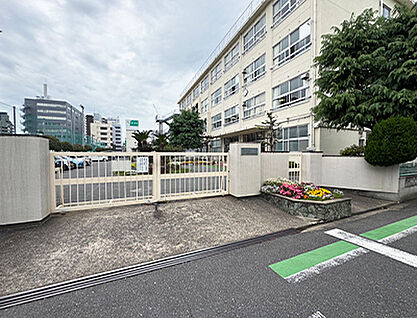 岡山市立中央中学校 約1510m
