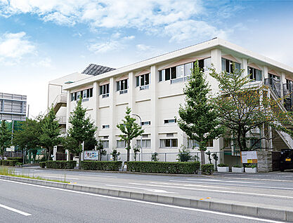 神戸市立御影中学校 約1590m