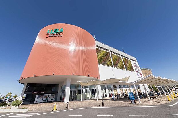 イーアスつくば(約4,500m)