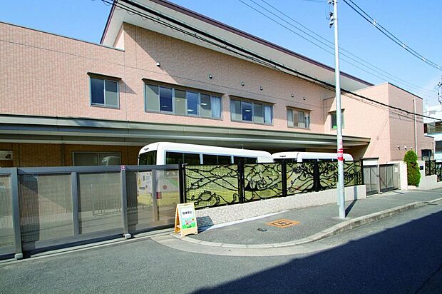 交野幼稚園(約700m)