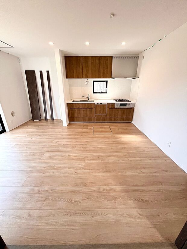 【1F LDK】南と西に窓があります