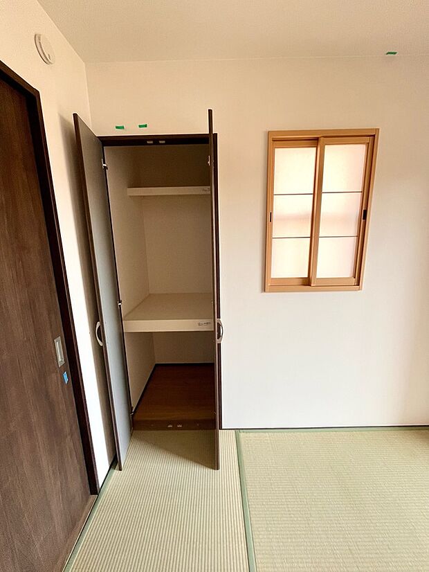 【収納】1F 和室、押し入れ
