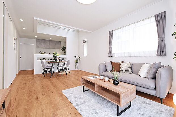 【1号地モデルハウス/リビング】ゆったり18帖のくつろぎのLDK