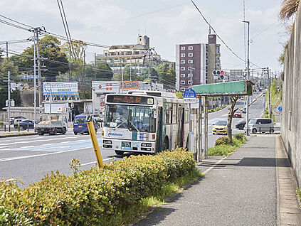 西鉄バス「浅川学園台入口」停 900m