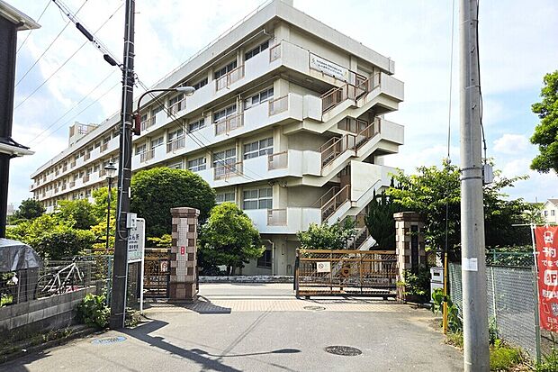 東浦和中学校