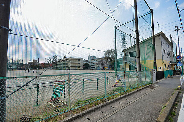 水谷小学校(現地より徒歩5分)