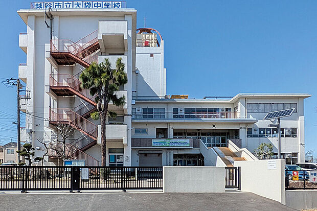 大袋中学校(現地より徒歩19分)
