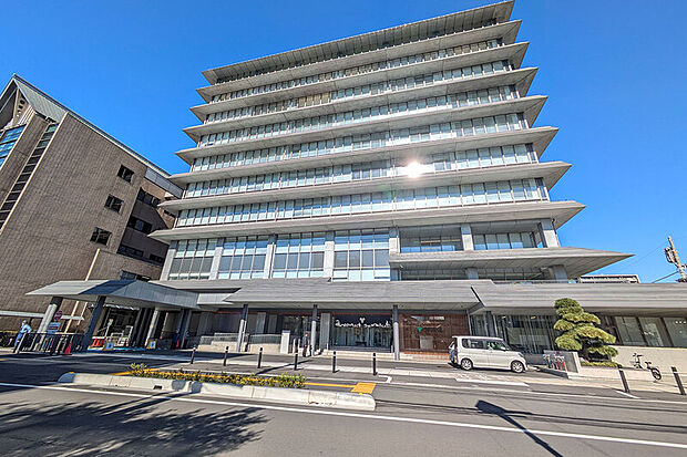 草加市役所（現地より徒歩17分）