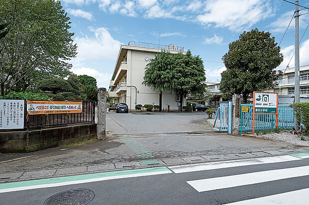 原市小学校（現地より徒歩14分）
