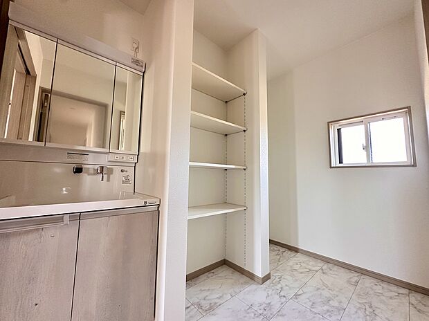 【2号棟 洗面脱衣所】