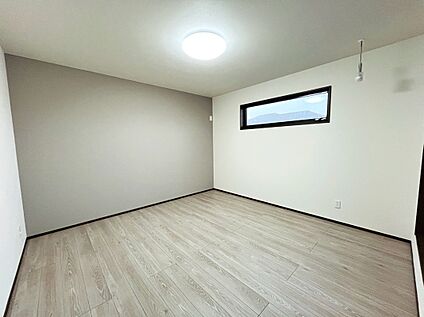 【1号棟 主寝室】