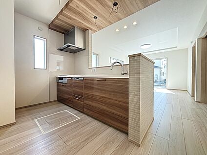 【2号棟 キッチン】