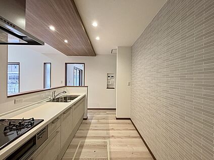 【1号棟　キッチン】