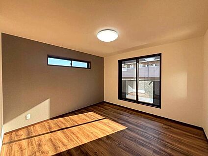 【4号棟 主寝室】