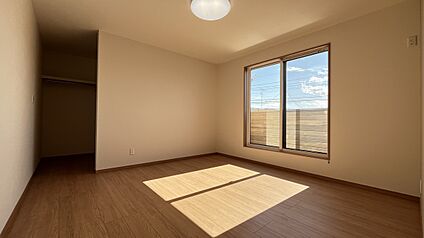 【1号棟 主寝室】