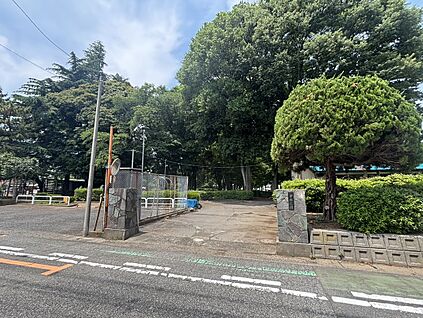 ビオスリーHi錠中央公園 340m(徒歩5分)