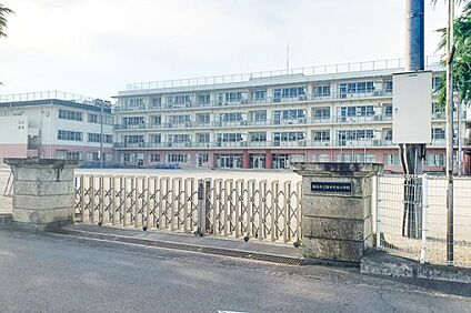 栃木市立栃木中央小学校 徒歩1100m