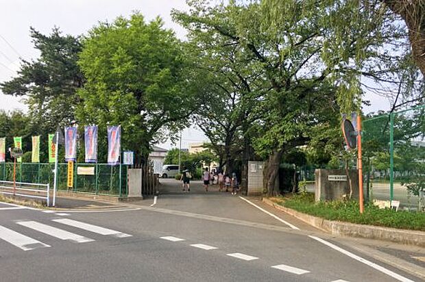 寄居町立桜沢小学校