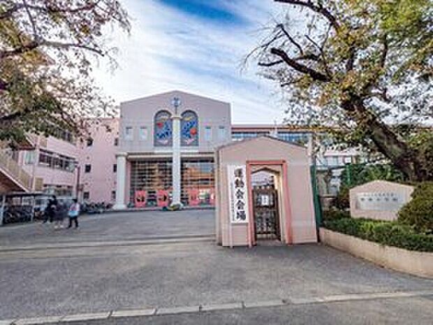 埼玉大学教育学部附属小学校(約450m)