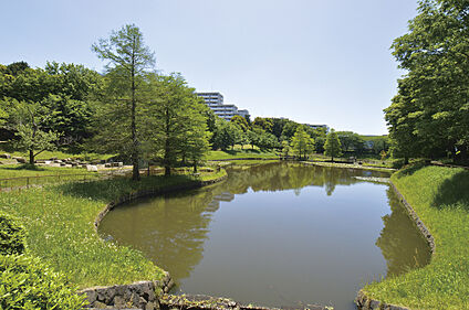 萱田地区公園 1280～1410ｍ(徒歩16～18分)