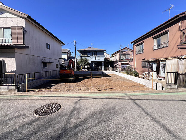 2025/12/5　販売現地　品質・性能にこだわったブルーミングガーデンの長期優良住宅。快適な暮らしが叶う間取り設計に、折上天井やアクセントクロスなど、空間にメリハリを演出するデザインも魅力です。