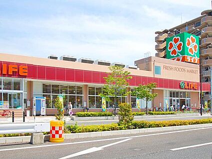 ライフ西天下茶屋店 約400m(徒歩5分)