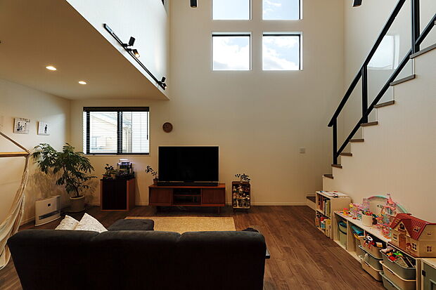 【当社施工事例】ハンモックとホームシアターのある遊び心満点の家