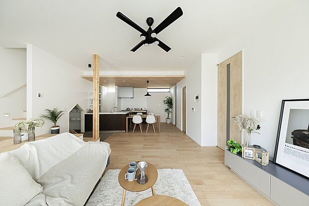 【【3邸のモデルハウス公開中】】【3邸のモデルハウス公開中】(2-5号棟/2025年9月撮影)