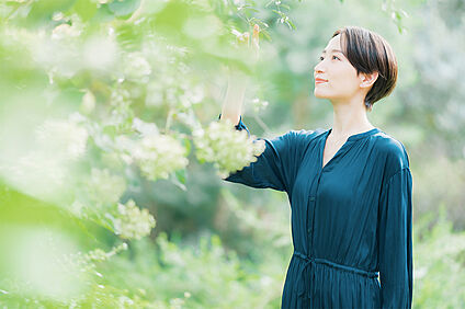 【住まいを美しく彩る「迎えの庭」】