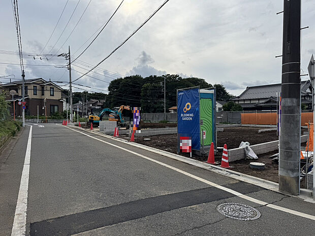 販売現地　