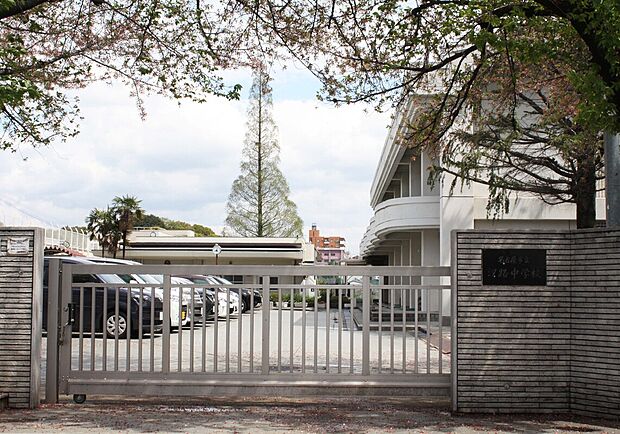 汐路中学校（約1,760m）