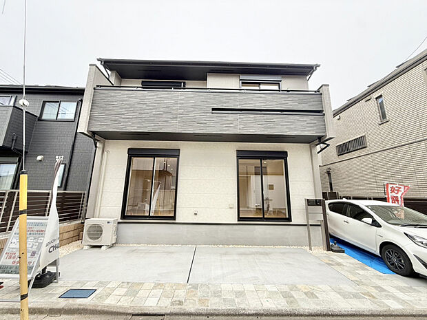 【外観完成予想図写真】本現場は南道路4.2mで日当たりの確保も十分に確保した限定一棟です。是非現地でご内覧くださいませ。　