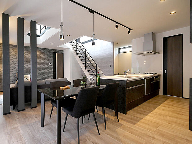 【ブロードヴィレッジ４２曽根】クリエイト施工例。見学可能な建売モデルございます！はじめての見学予約でアマゾンギフトカード3000円分プレゼント！ご利用ください！TEL:0120-31-8848