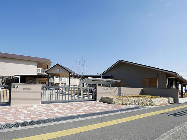 曽根こども園（約900m）