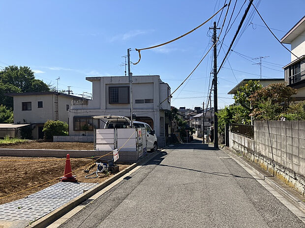 【【現地】】前面道路は約4.4mの公道です。