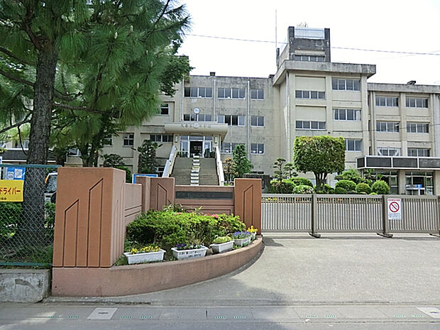 久喜東中学校（約1,400m）