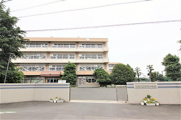 昭和中学校（約1,800m）