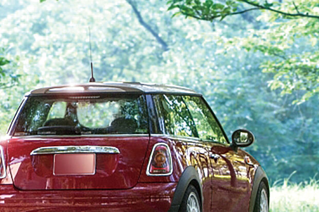 【【2台カースペース】】自家用車の他に来客用などにも活用できる2台駐車可能なカースペースです。