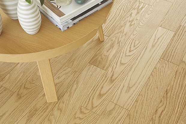 【銘樹モクトーン】天然木使用の健康に配慮した1階フロア「銘樹モクトーン」