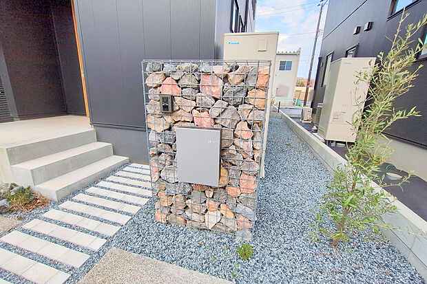 【全2棟】モデル棟分譲！家具付き+エアコン5台設置済み