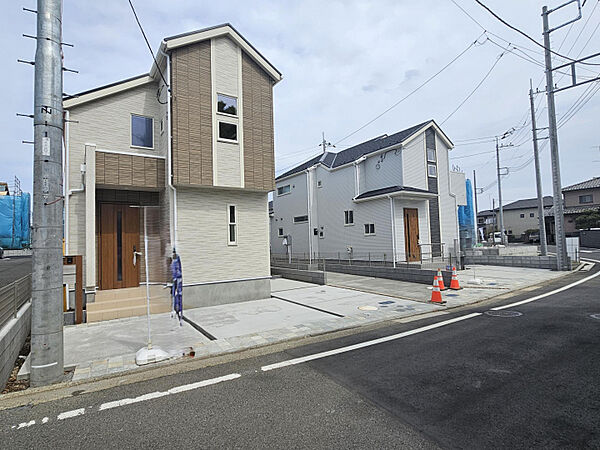 販売現地（1）（3）（R8.4.21）全22棟の大型分譲現場！先行6棟販売いたします♪　