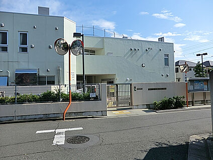 西大泉保育園 660m