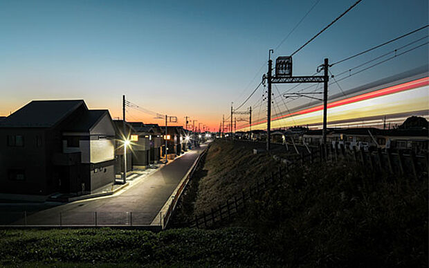 現地写真:街並み(夕景)