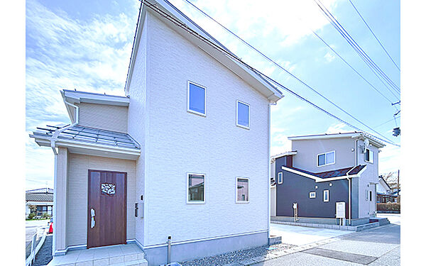 現地写真：外観（1号棟）