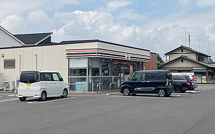 セブンイレブン栃木都賀合戦場店 720m