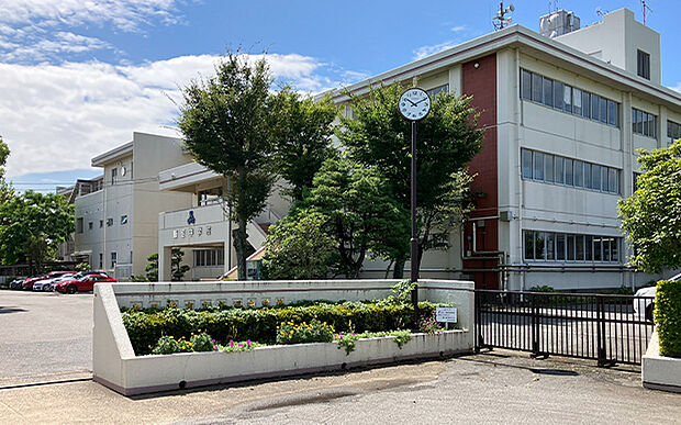 市立飯沼中学校(約2,130m)