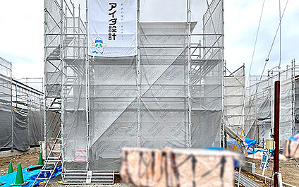 現地写真：建築中（2号棟）
