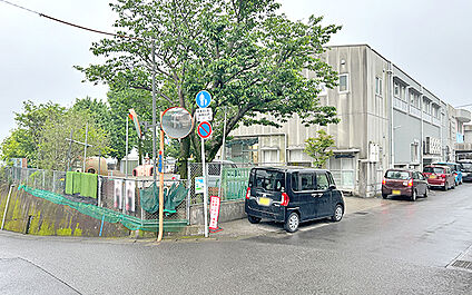 こばと・ゆなの木こども園 1000m