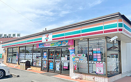 セブンイレブン甲斐西八幡店 410m