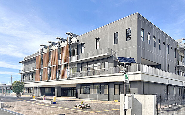 市立鎌田中学校（約1,500m）